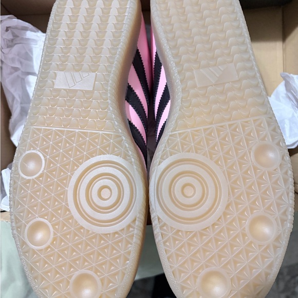 Size 11.5 - Lionel Messi x adidas Samba Inter Miami CF - Debossed Home Kit - Picture 3 of 4